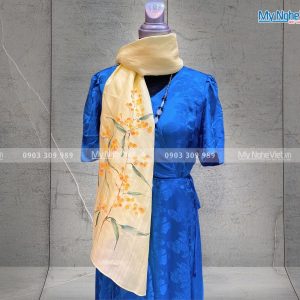 Khăn lụa vẽ tay