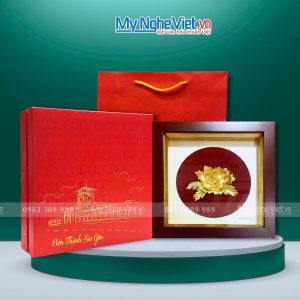 Tranh hoa mẫu đơn dát vàng để bàn 24k 20x20 + Hộp xilot đỏ - MNVHD04.5